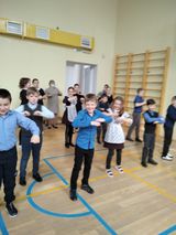 Октябрьская Утренняя подзарадка в спортзале
